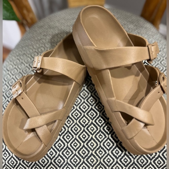 Slide Sandal Platform Birkenstock Style Strappy Buckled Straps Rubber Water SZ 7 - Picture 3 of 8